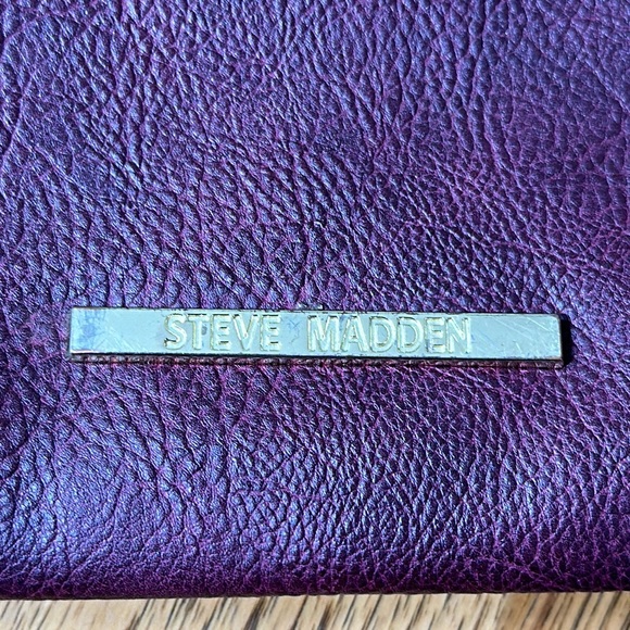 STEVE MADDEN Grommeted Crossbody - Picture 14 of 17